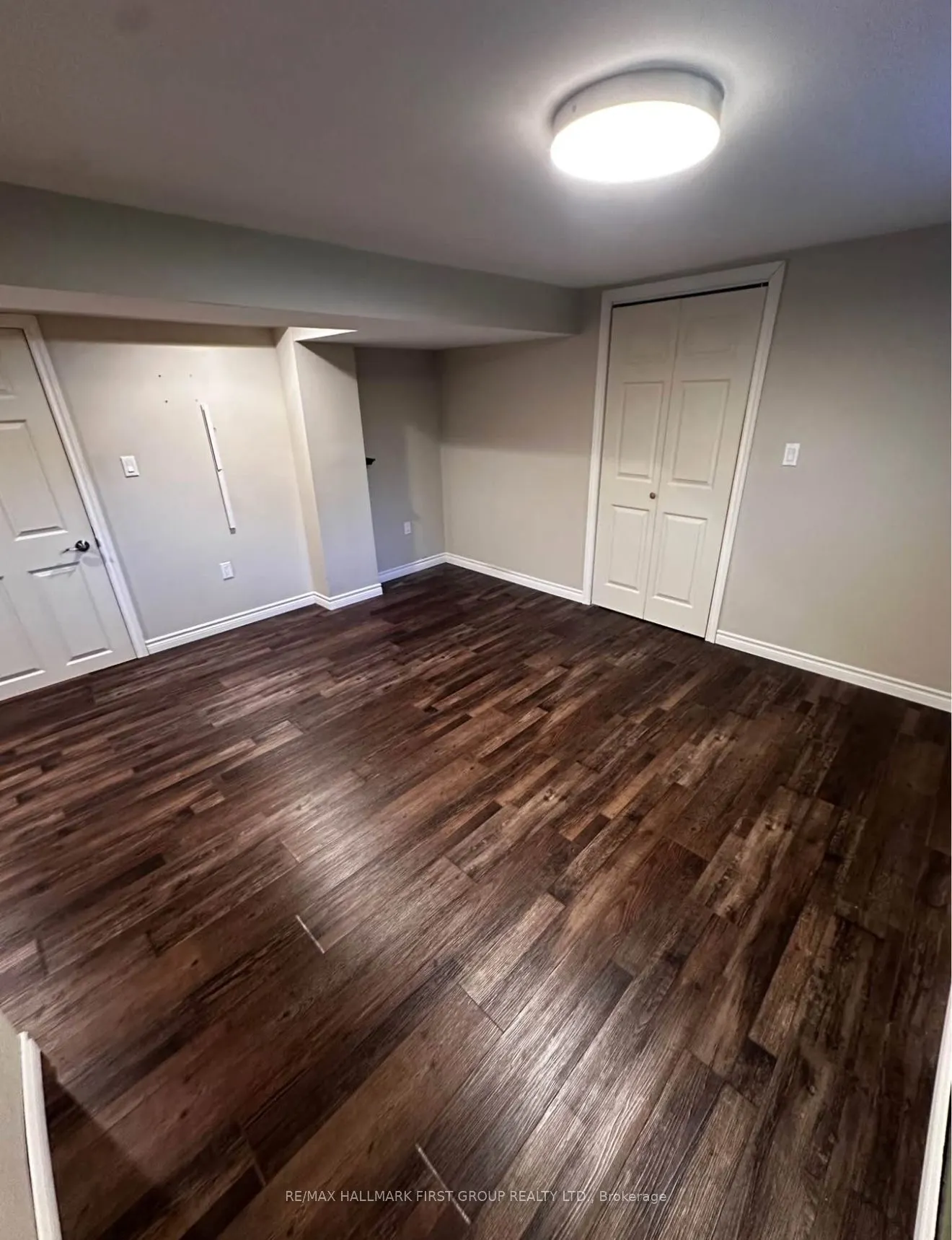 927 Greenwood Crescent