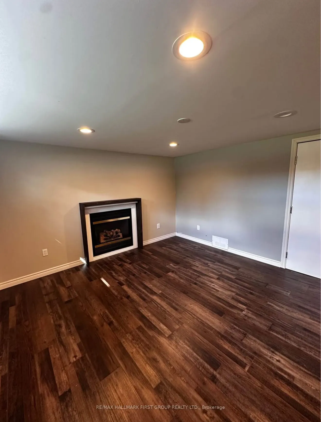 927 Greenwood Crescent