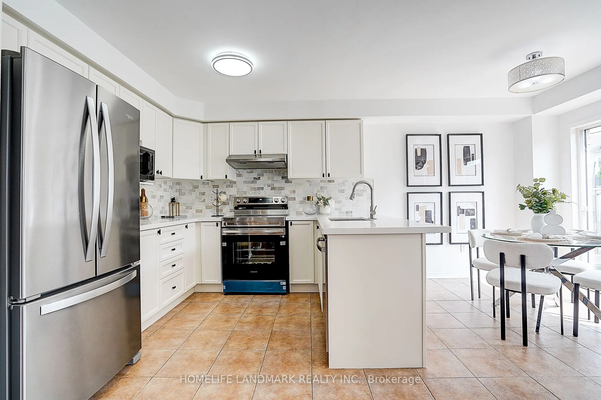 21 Donlevy Crescent
