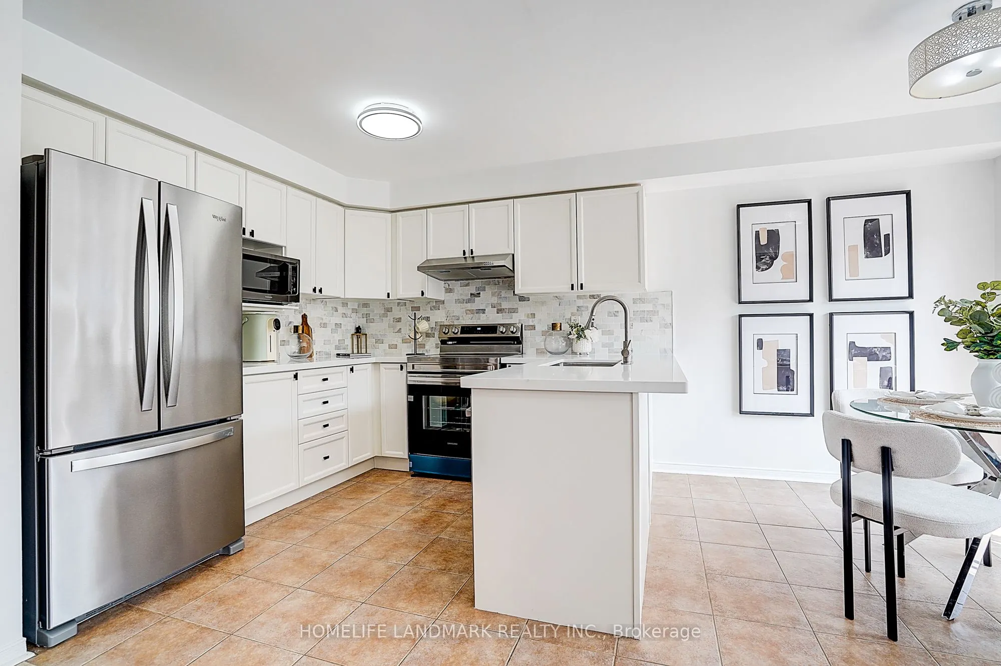 21 Donlevy Crescent