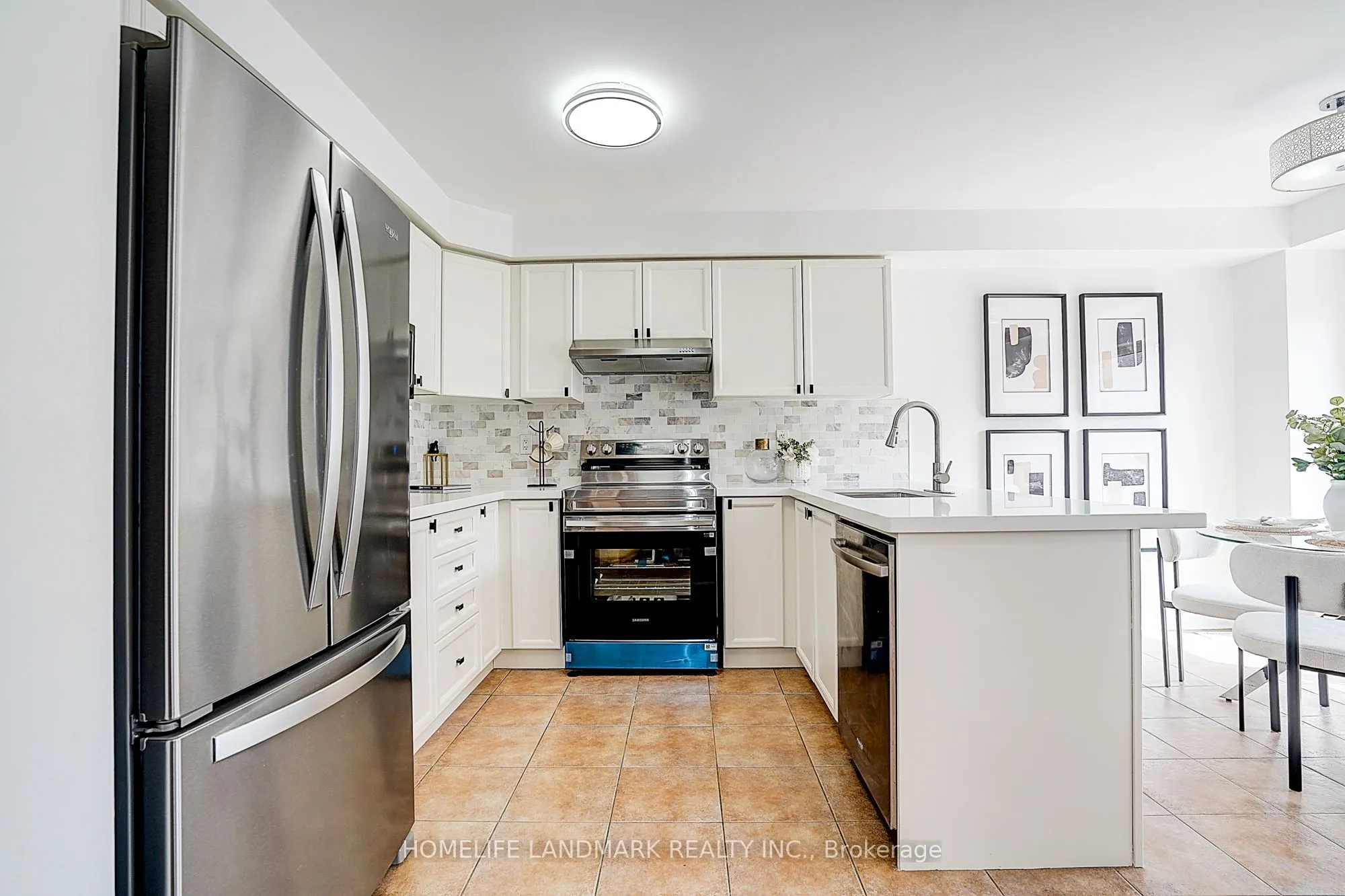 21 Donlevy Crescent