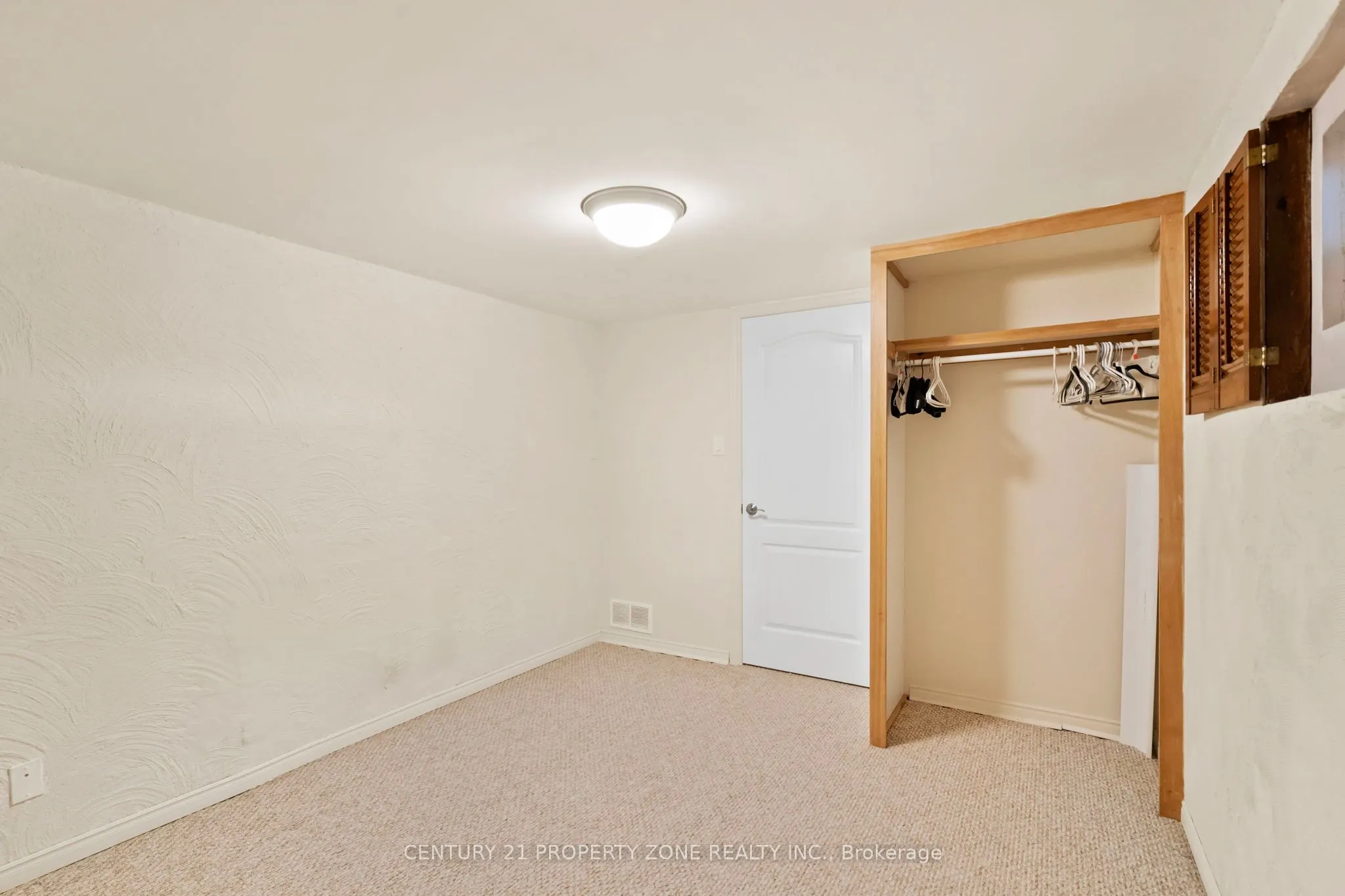 7 Rodarick Drive