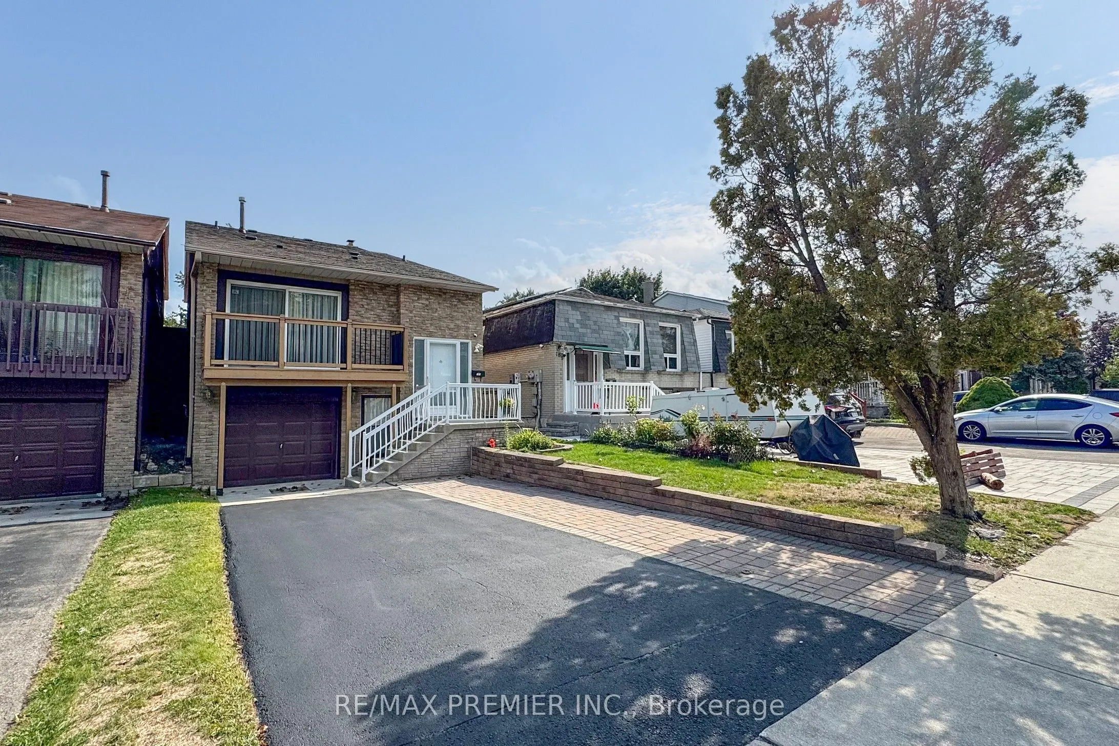 191 Invergordon Avenue