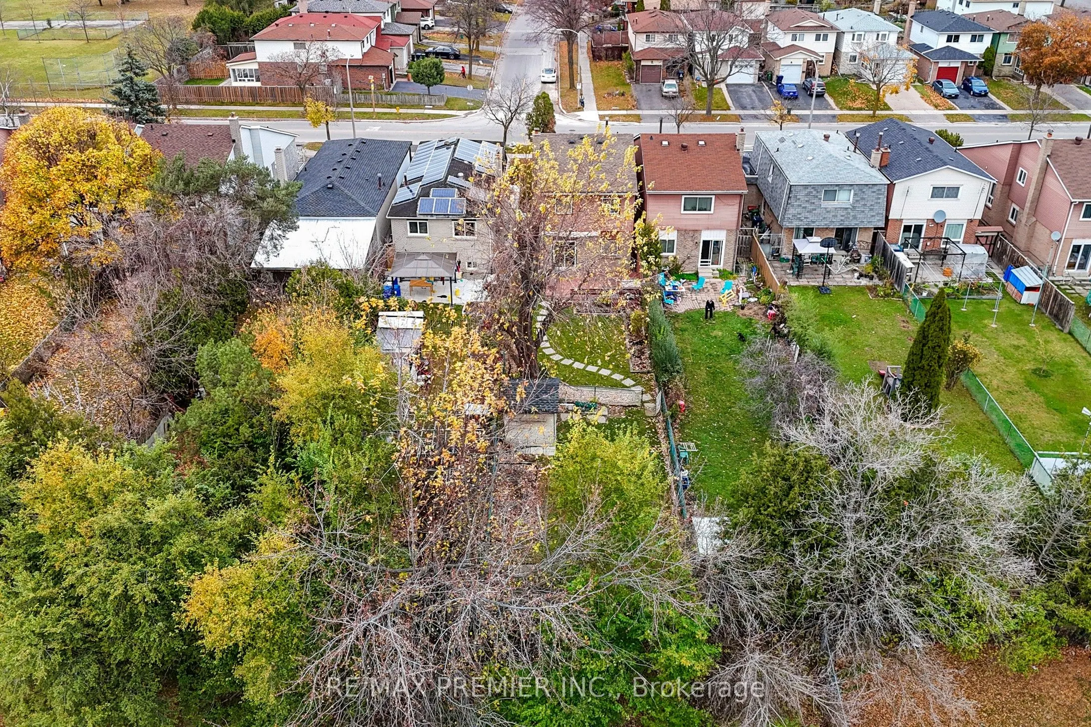 191 Invergordon Avenue
