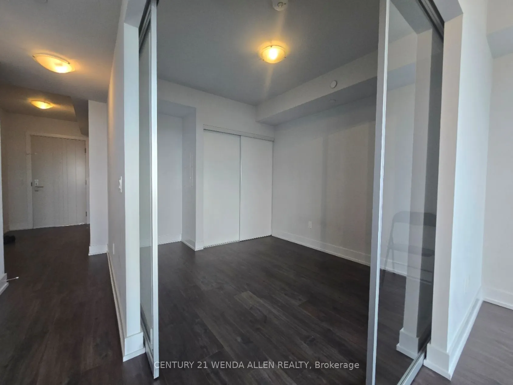 2550 Simcoe Street N, #1901