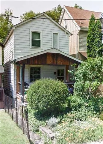 6 Boothroyd Avenue