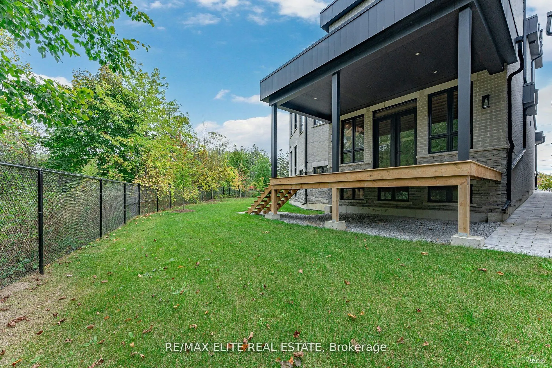 6 Tidmarsh Lane
