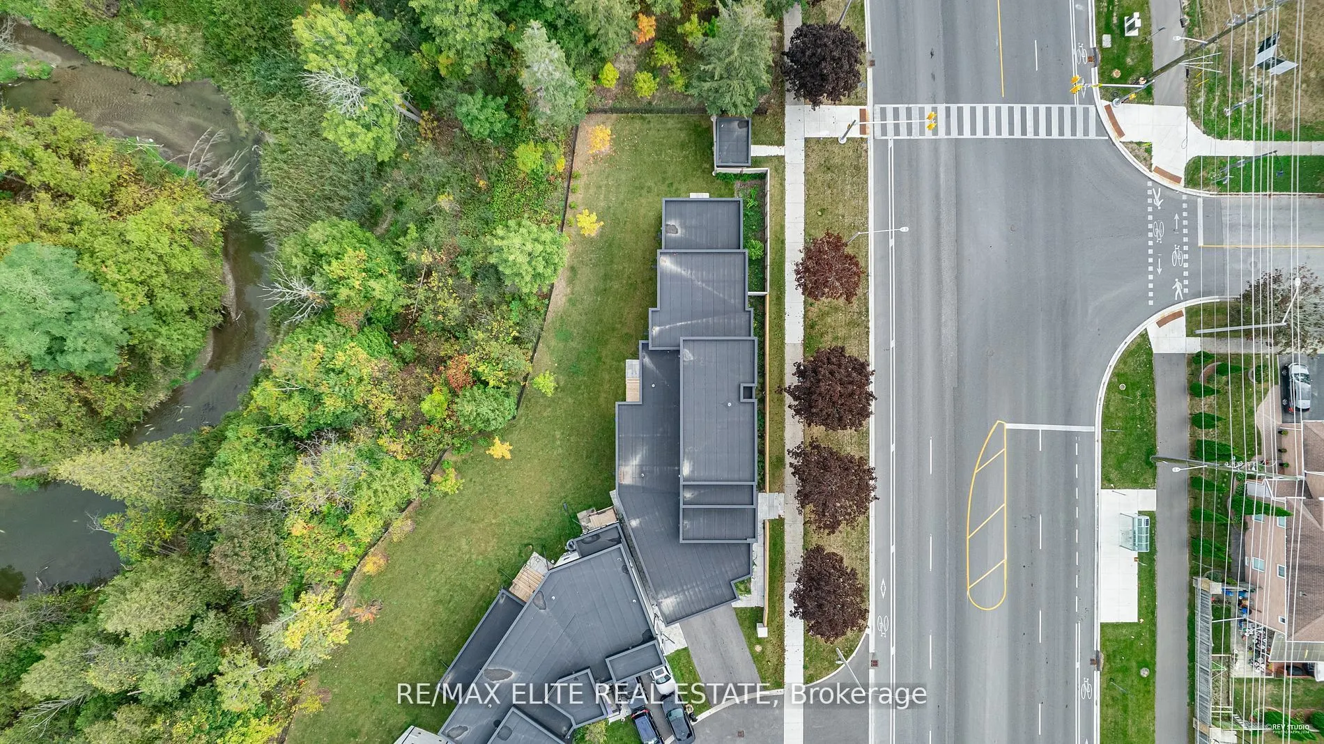 2 Tidmarsh Lane