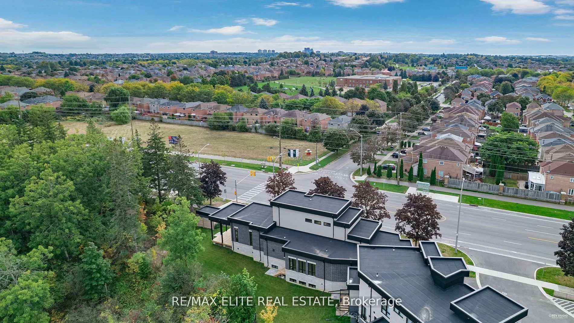 2 Tidmarsh Lane