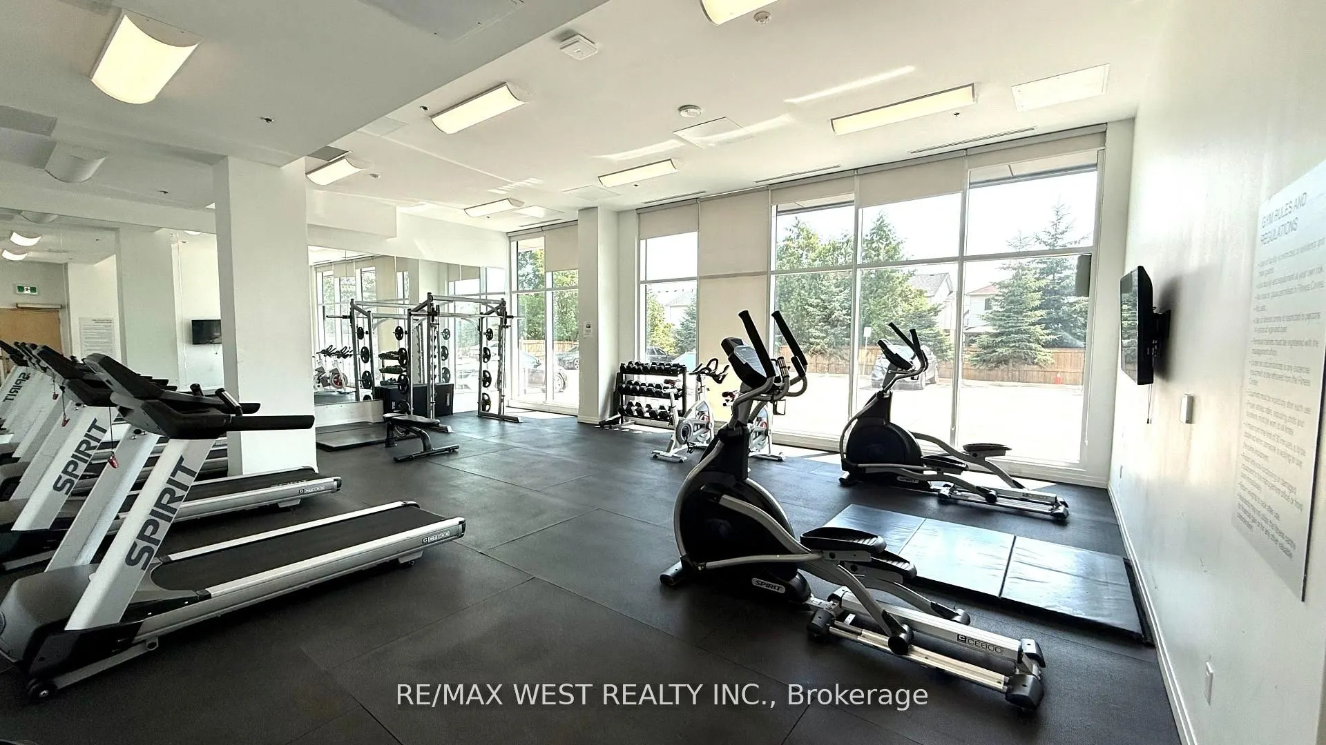 1900 Simcoe Street N, #712