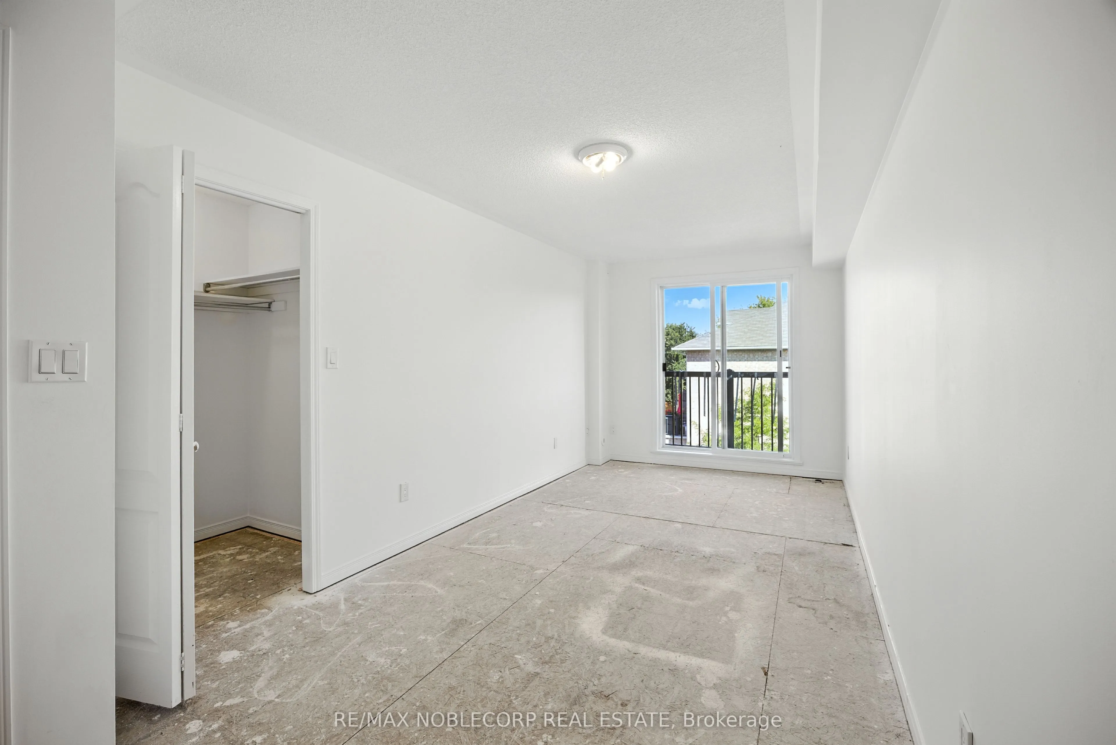 45 Strangford Lane, #311