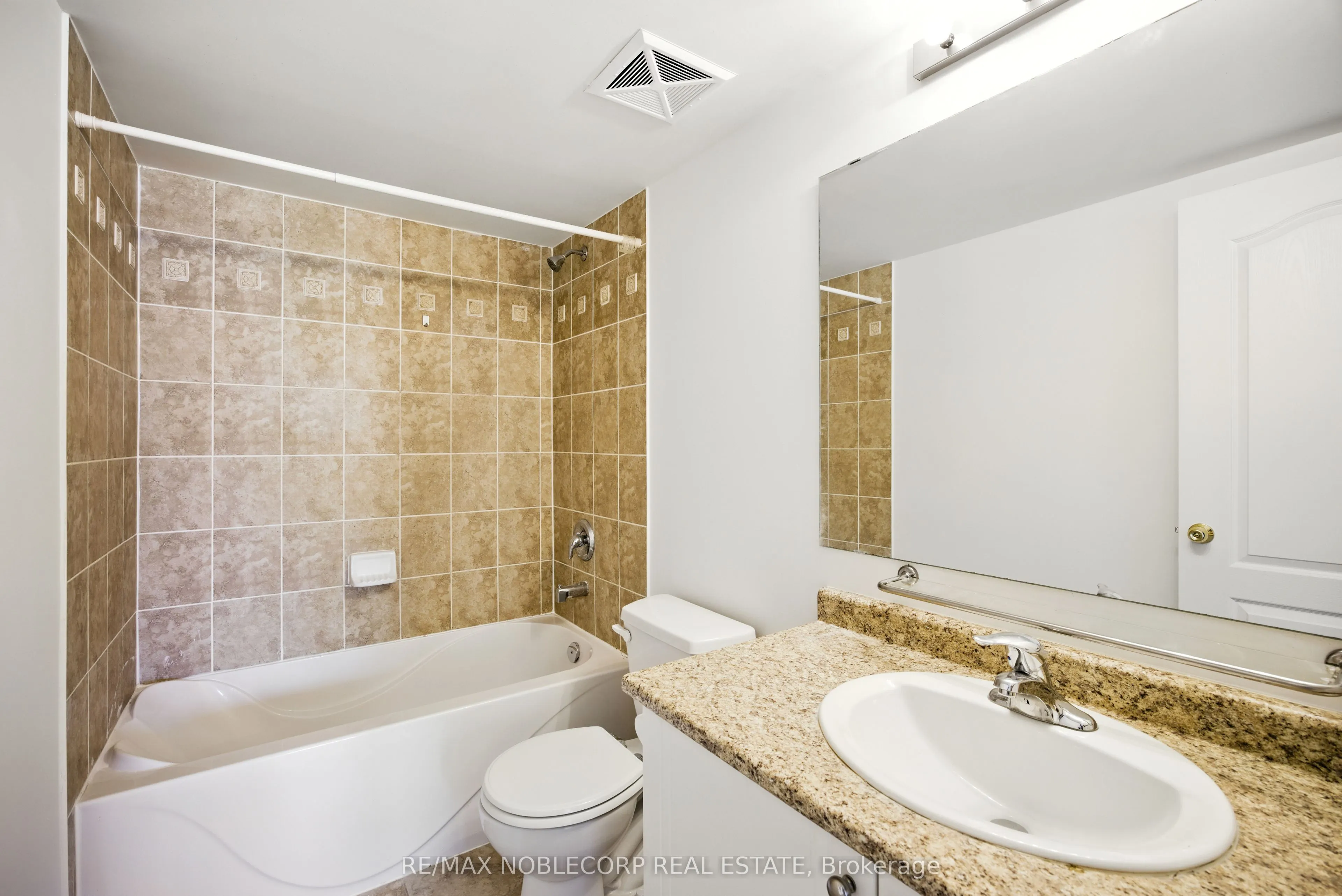 45 Strangford Lane, #311
