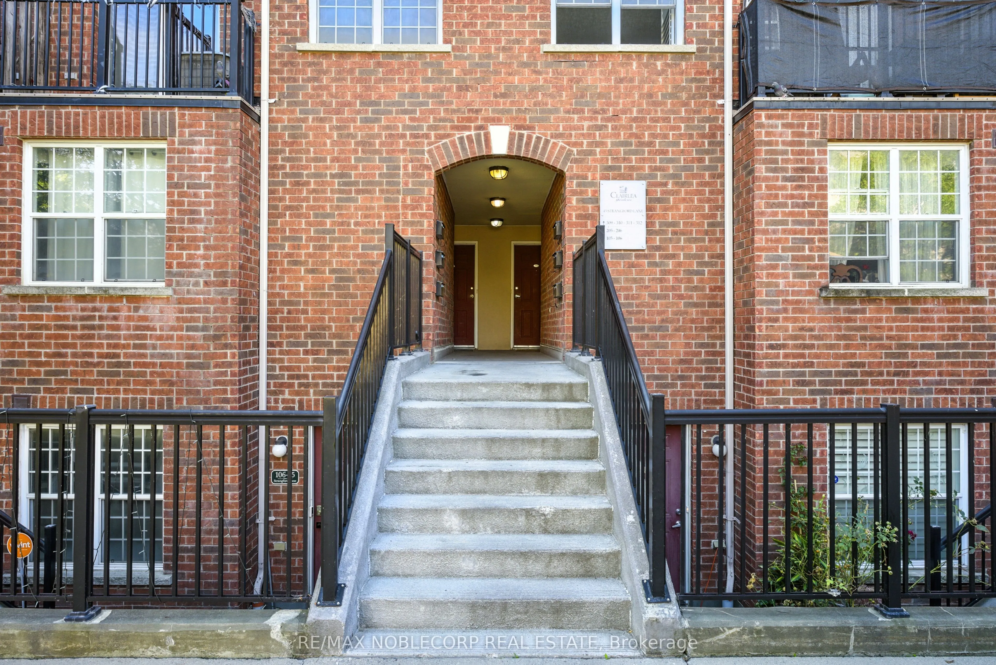 45 Strangford Lane, #311