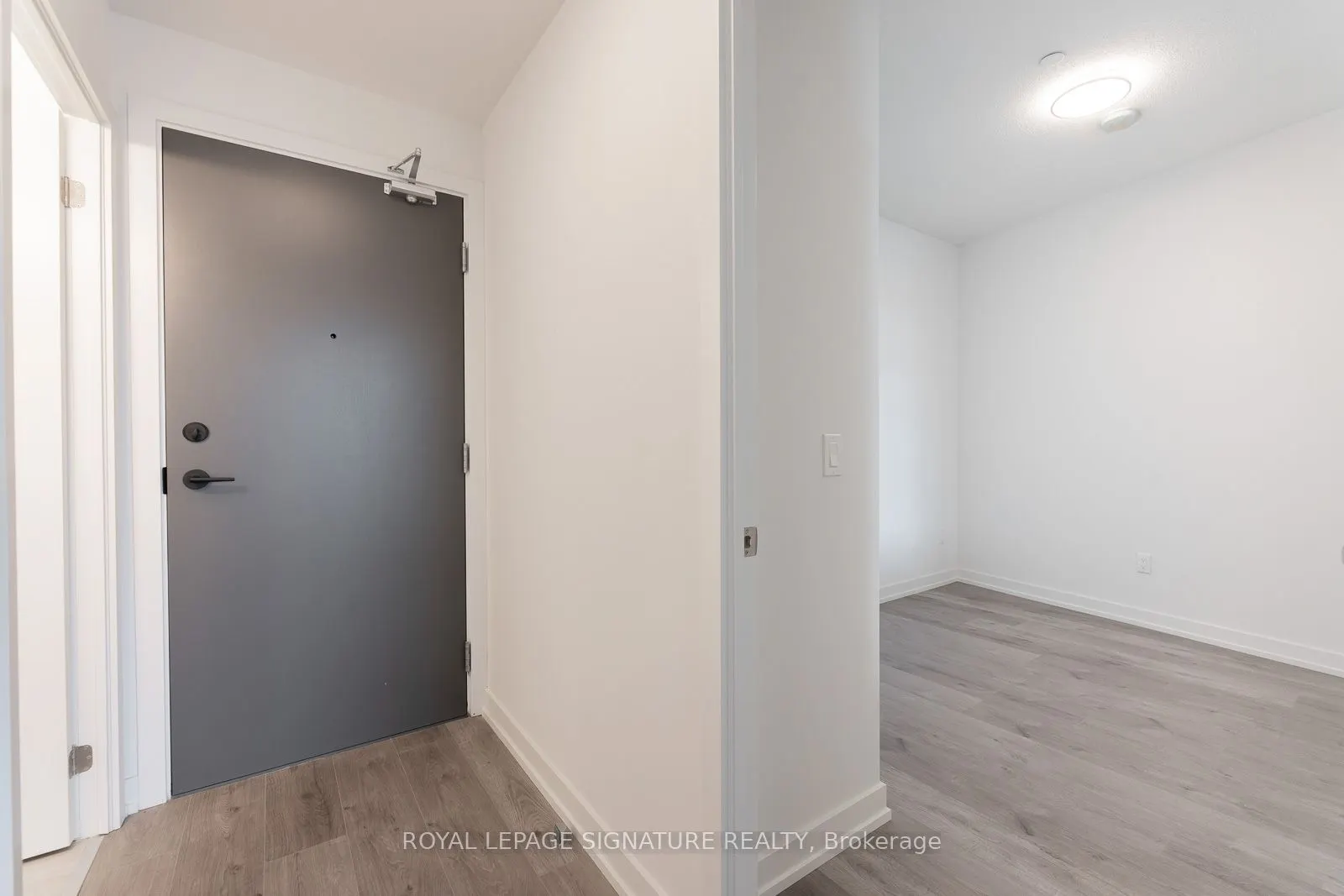 1010 Dundas Street, #224