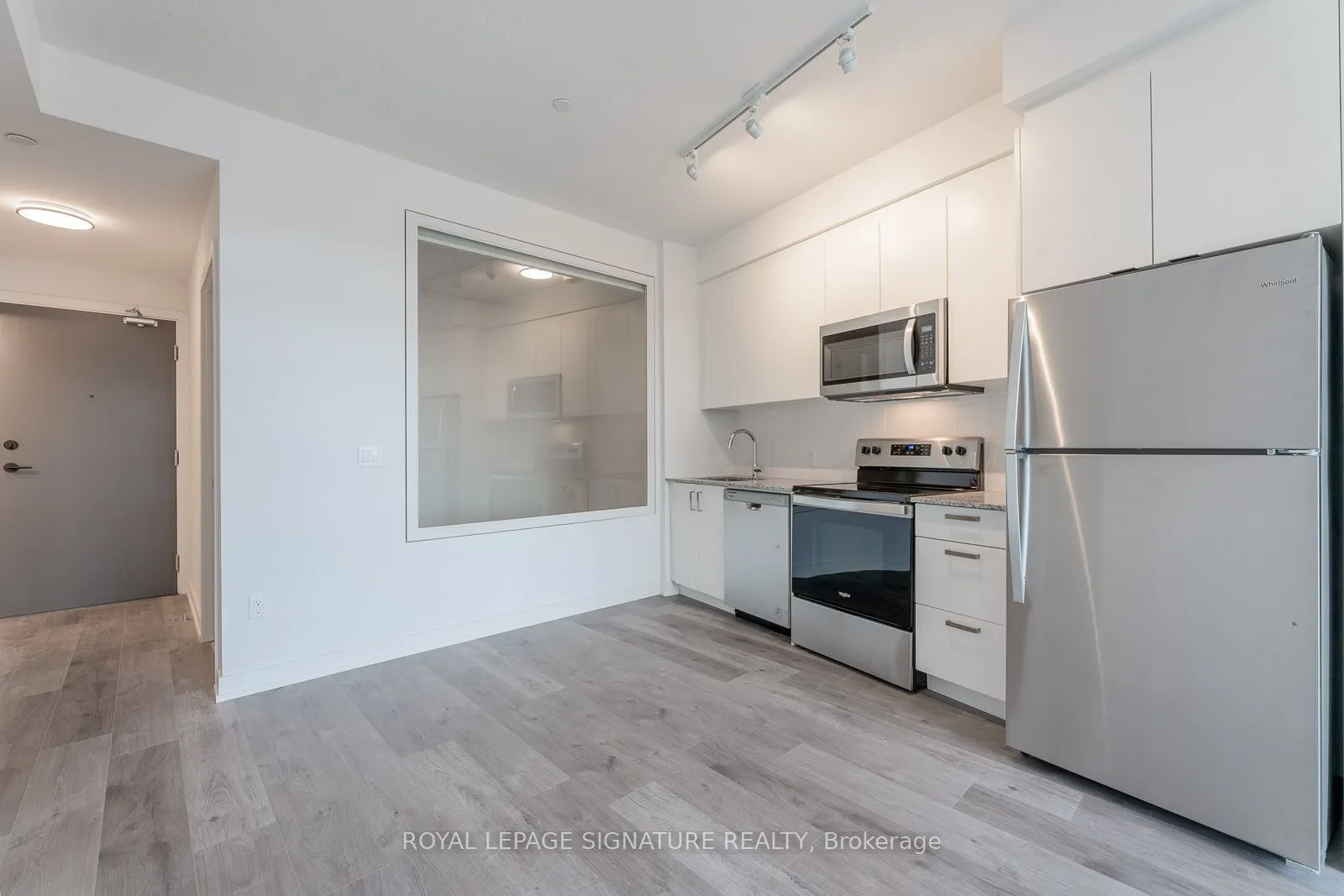 1010 Dundas Street, #224