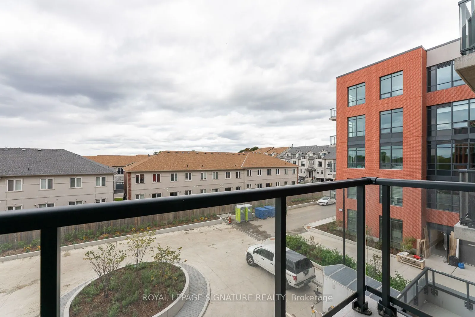 1010 Dundas Street, #224