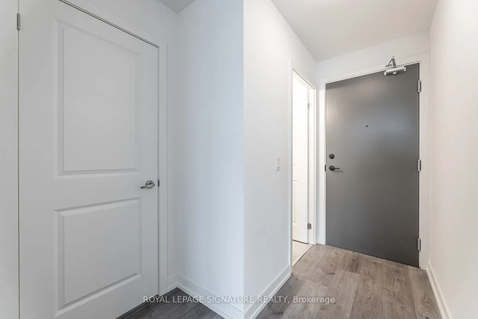 1010 Dundas Street, #224