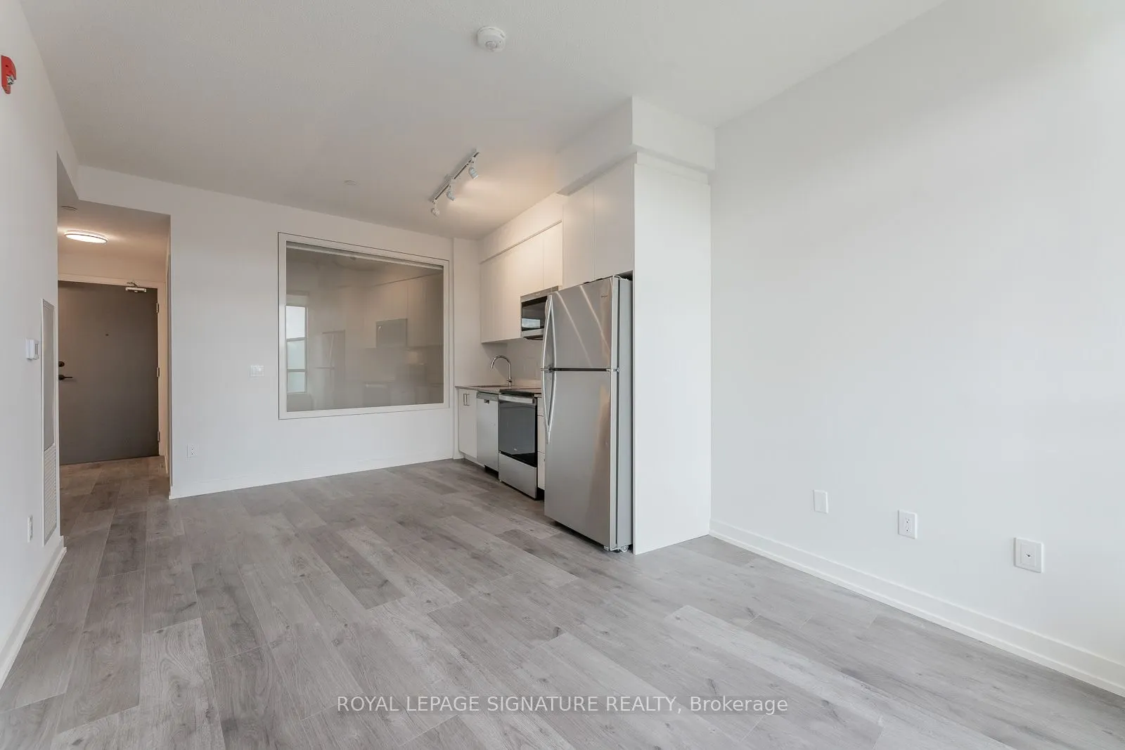 1010 Dundas Street, #224