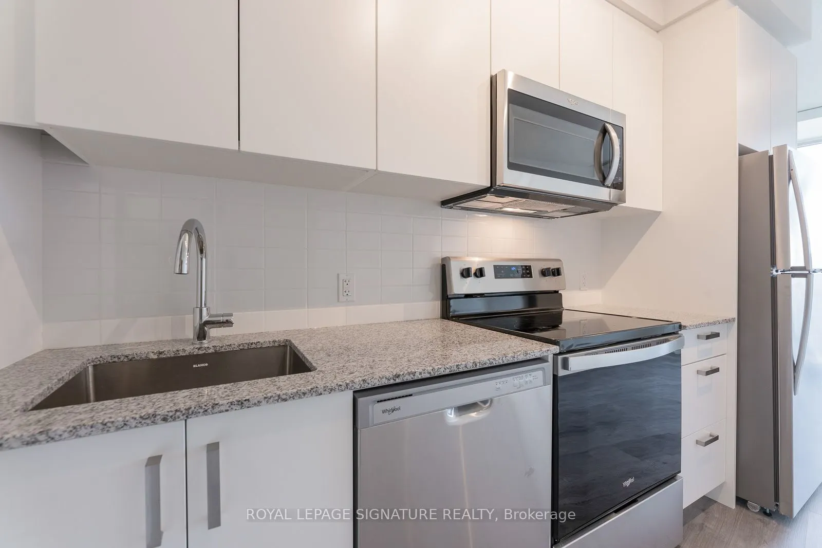 1010 Dundas Street, #224