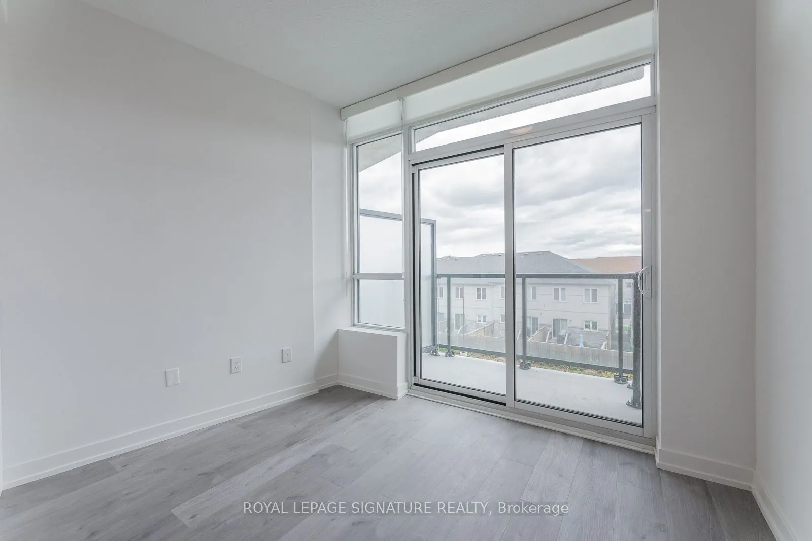 1010 Dundas Street, #224