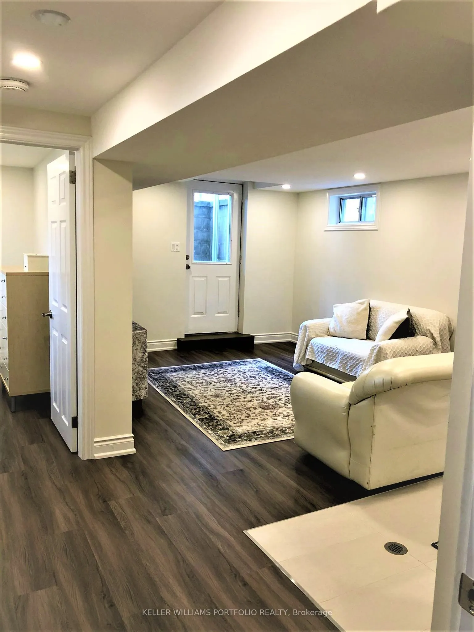 1 Wincrest Drive