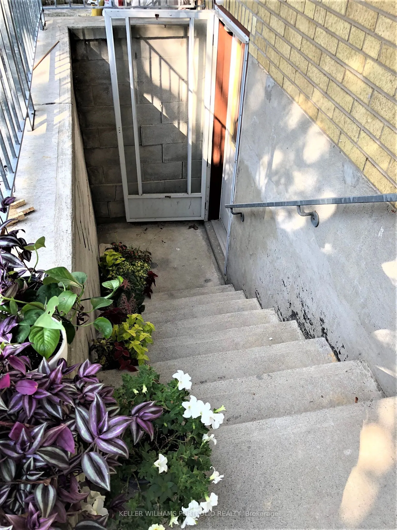 1 Wincrest Drive