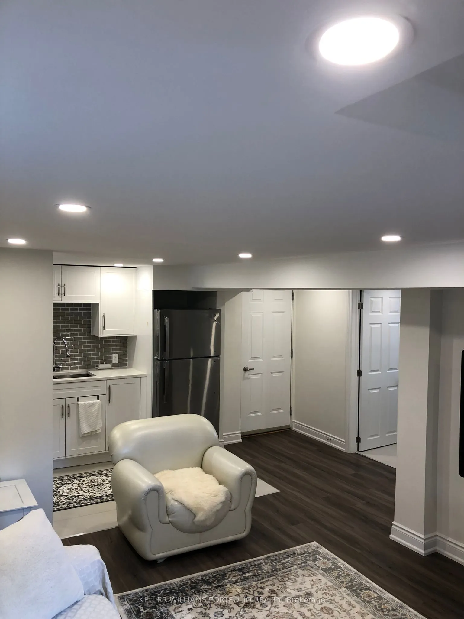 1 Wincrest Drive