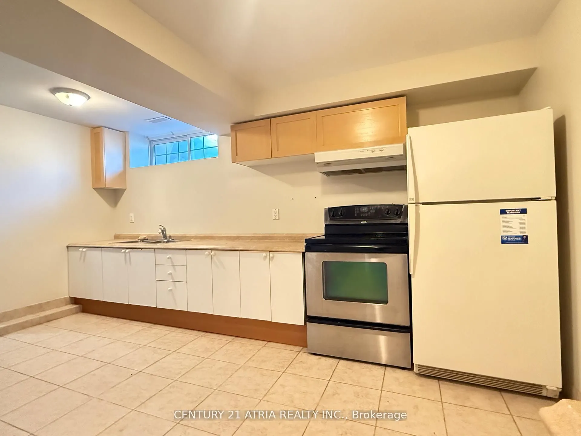 94 Kings Crescent, #Bsmt