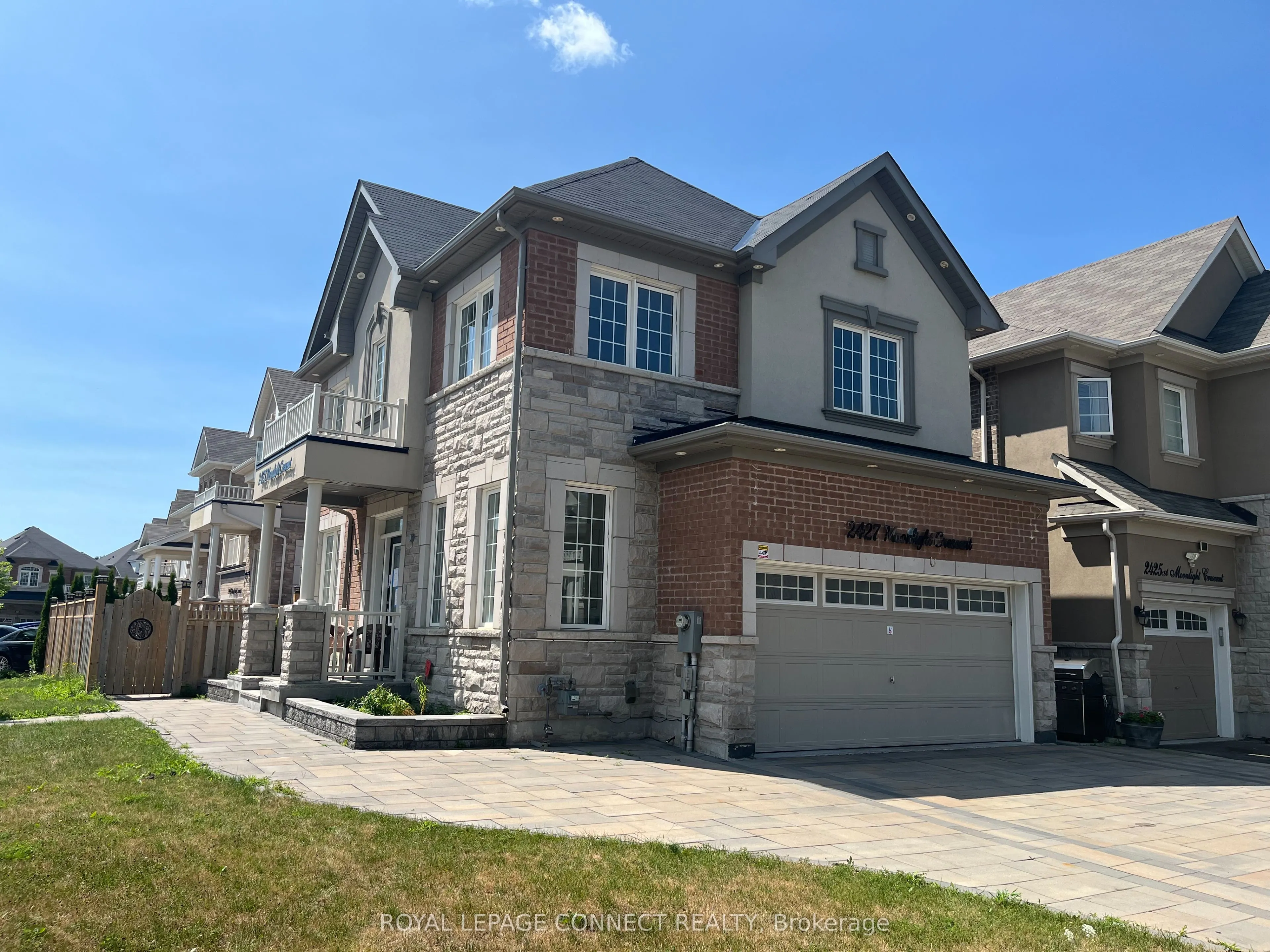 2427 Moonlight Crescent