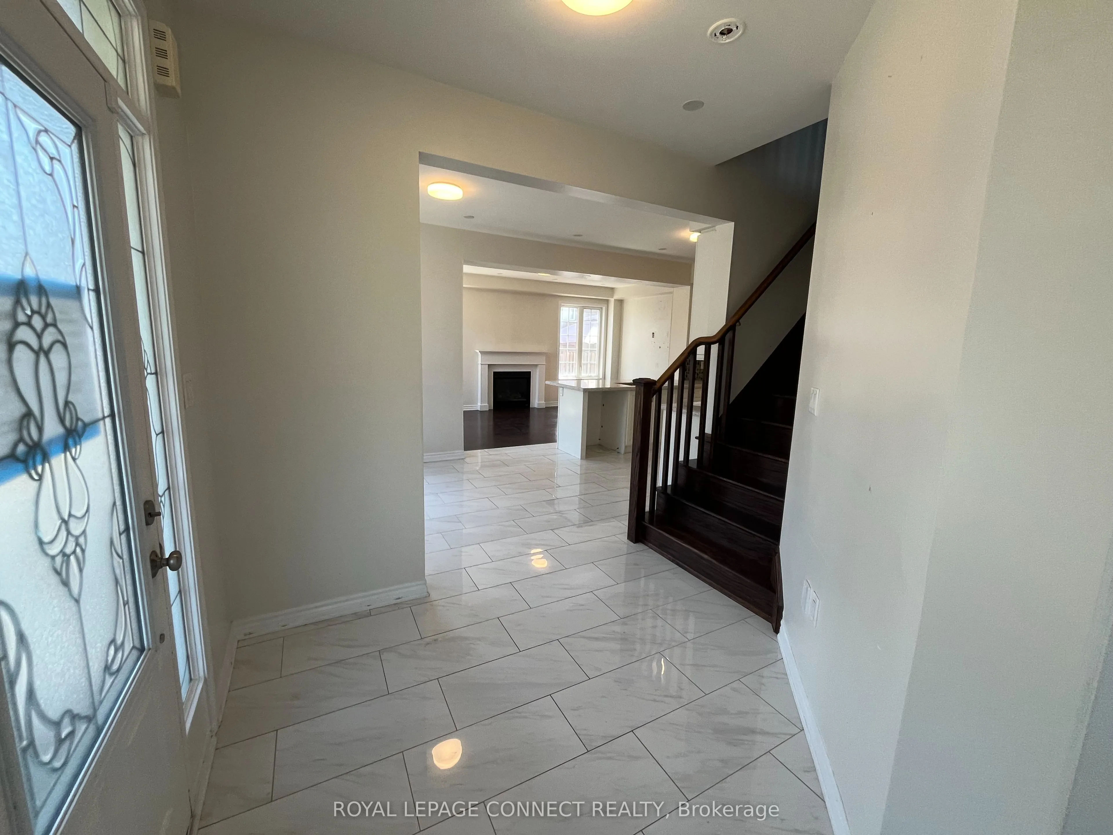2427 Moonlight Crescent
