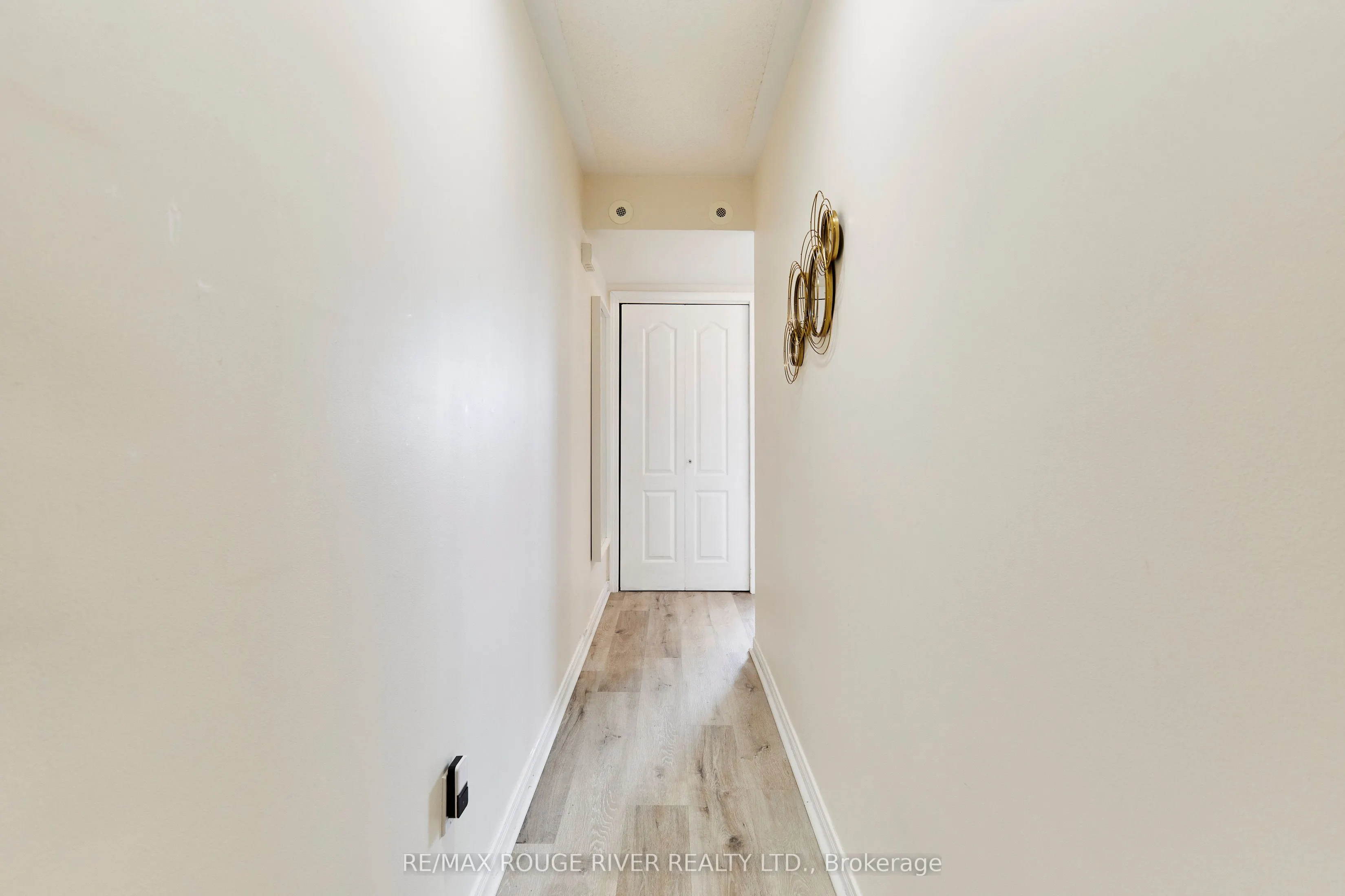 25 Strangford Lane, #312