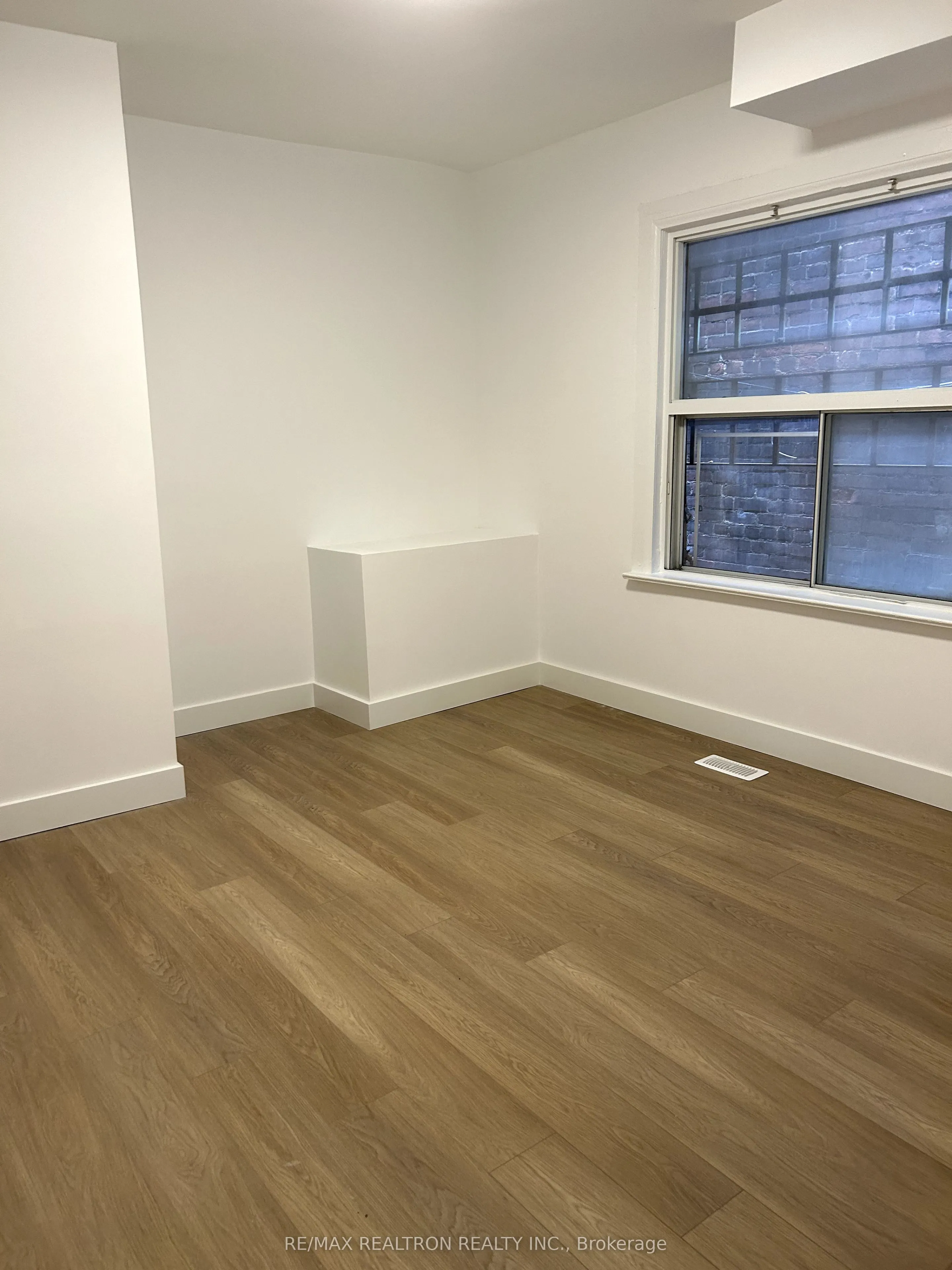 1293 Gerrard Street E, #1