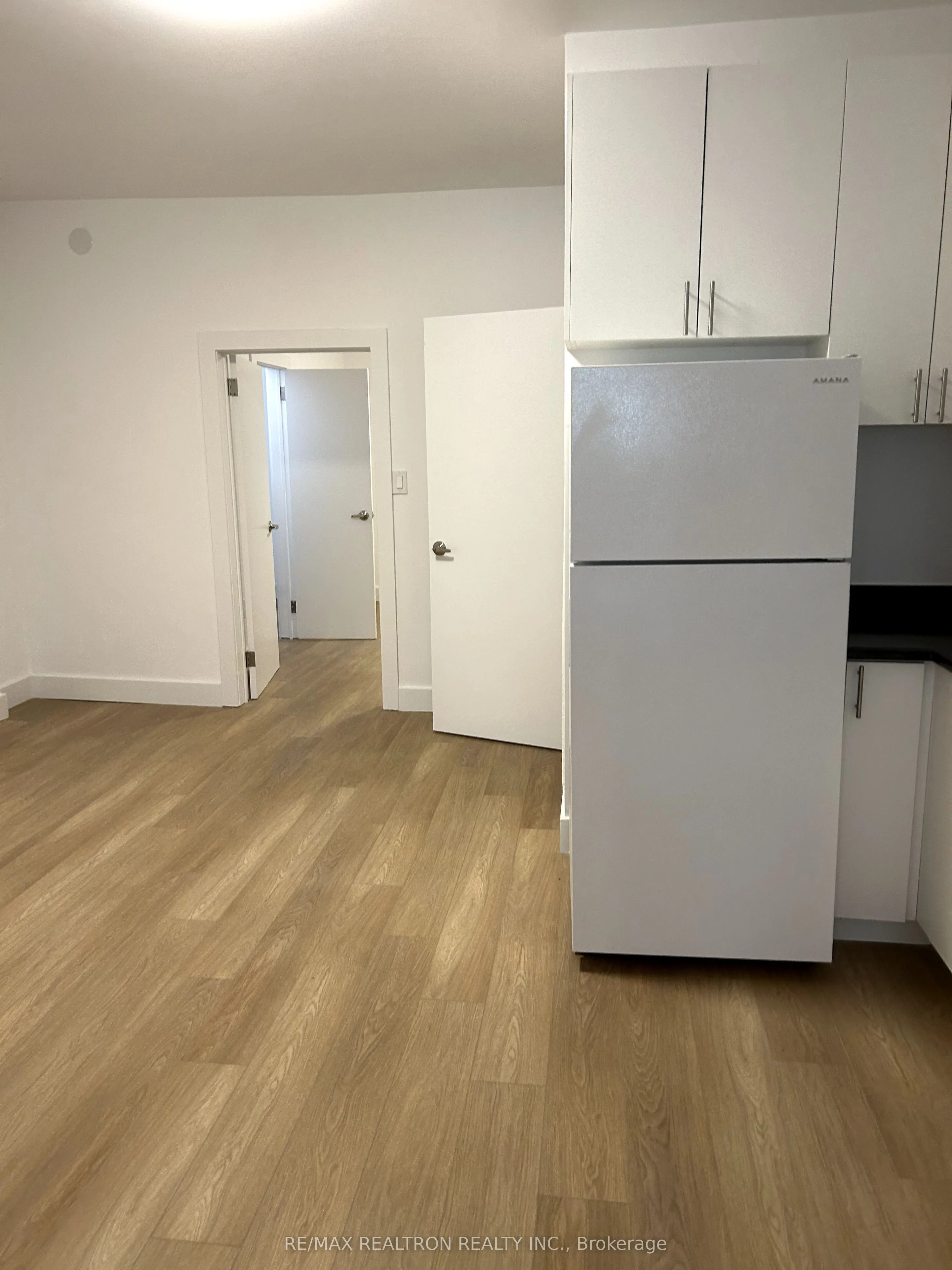 1293 Gerrard Street E, #1