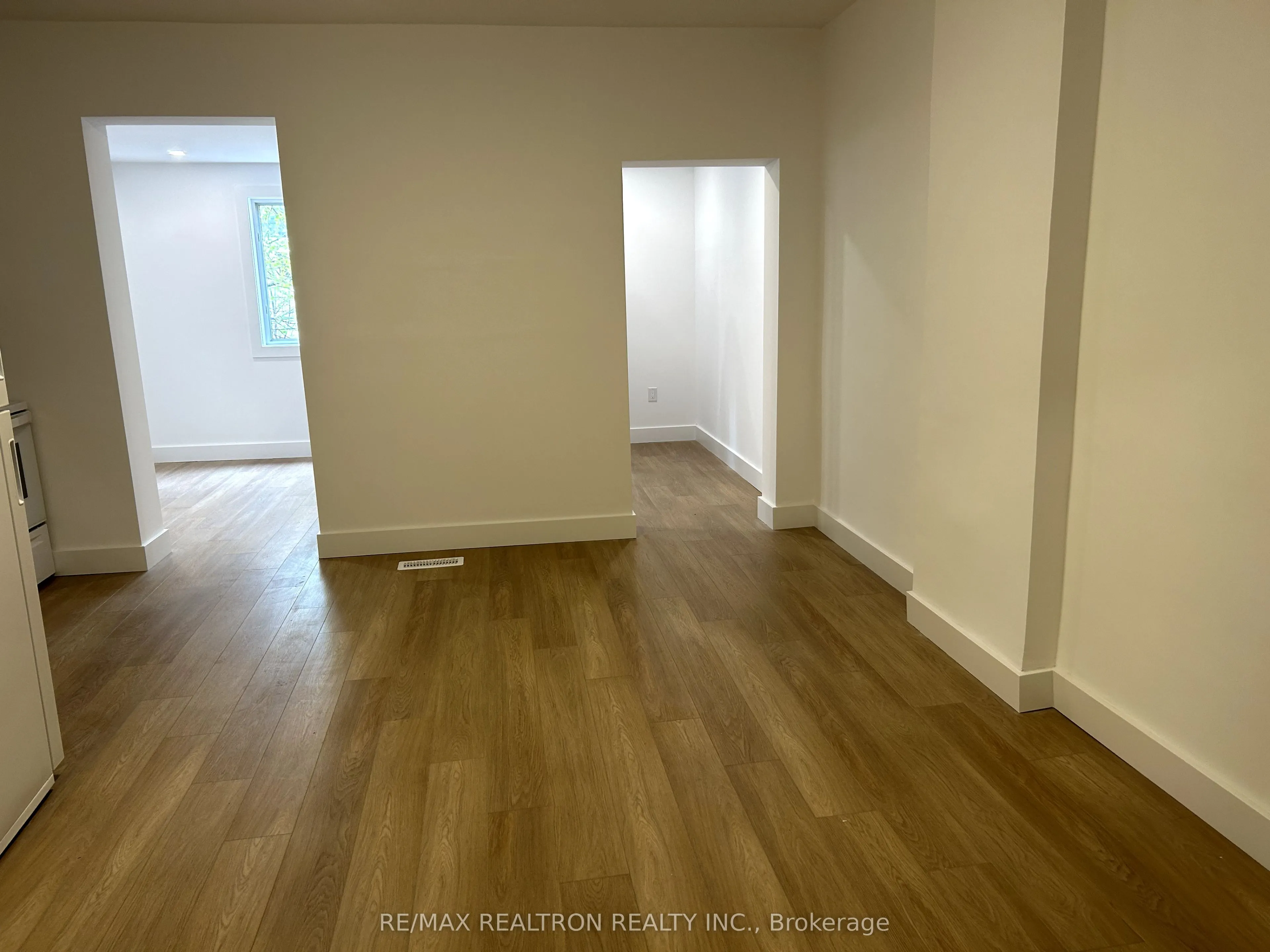 1293 Gerrard Street E, #1