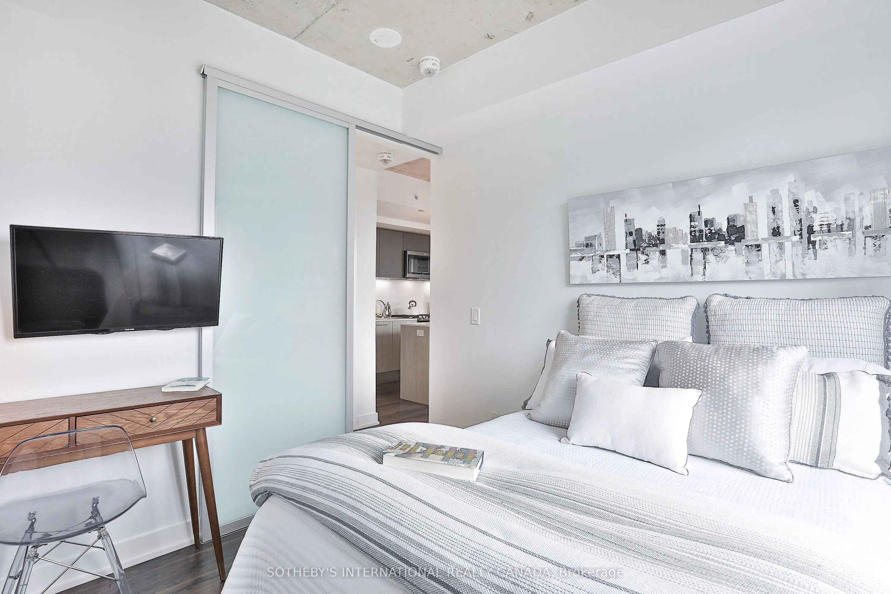 665 Kingston Road, #503