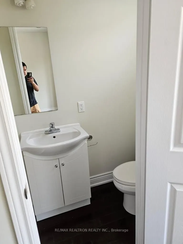 1311 Gerrard Street E, #1