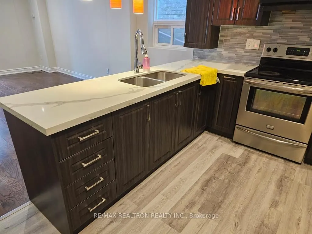 1311 Gerrard Street E, #1