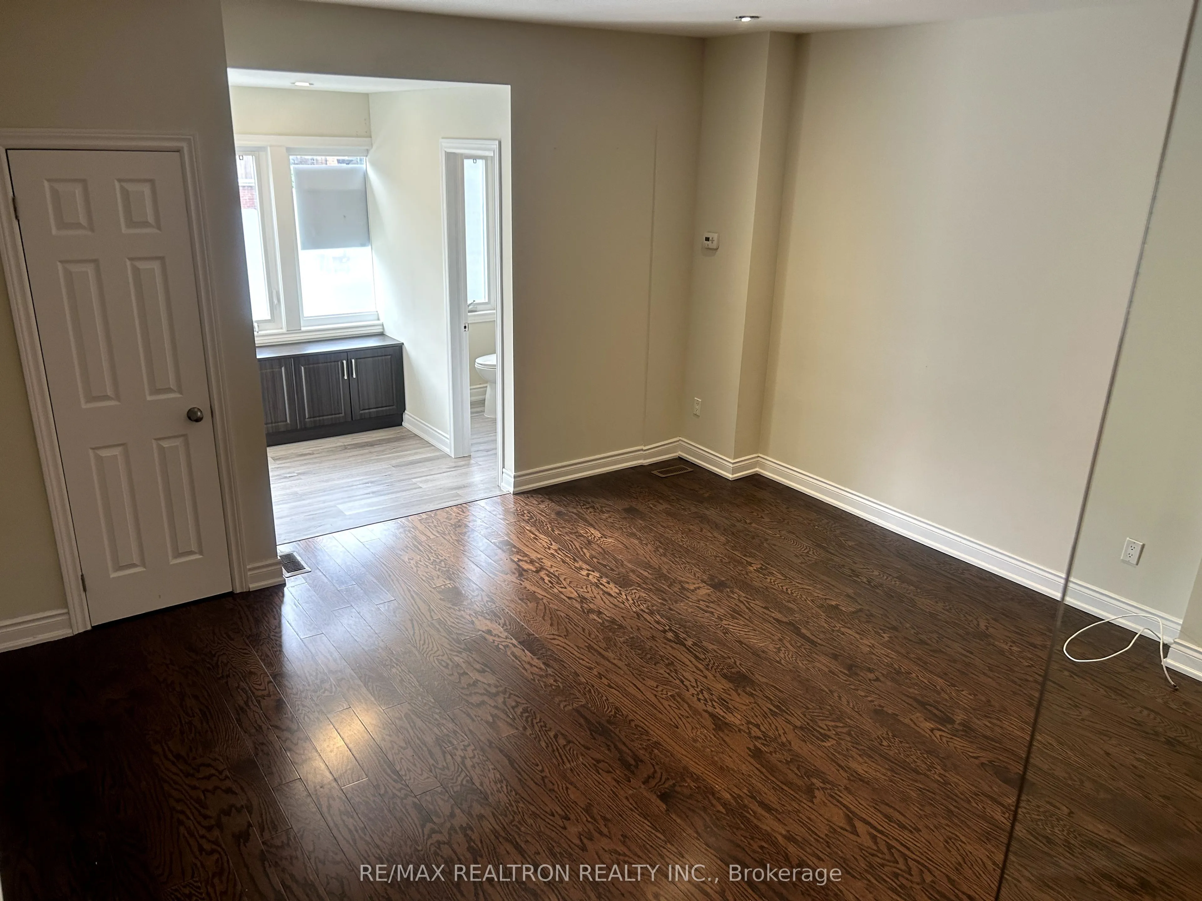 1311 Gerrard Street E, #1