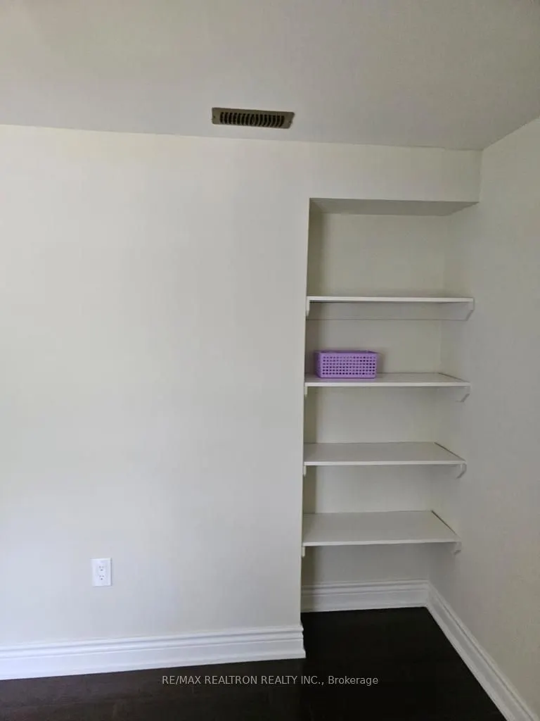 1311 Gerrard Street E, #1