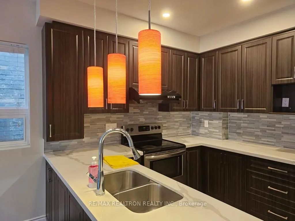 1311 Gerrard Street E, #1