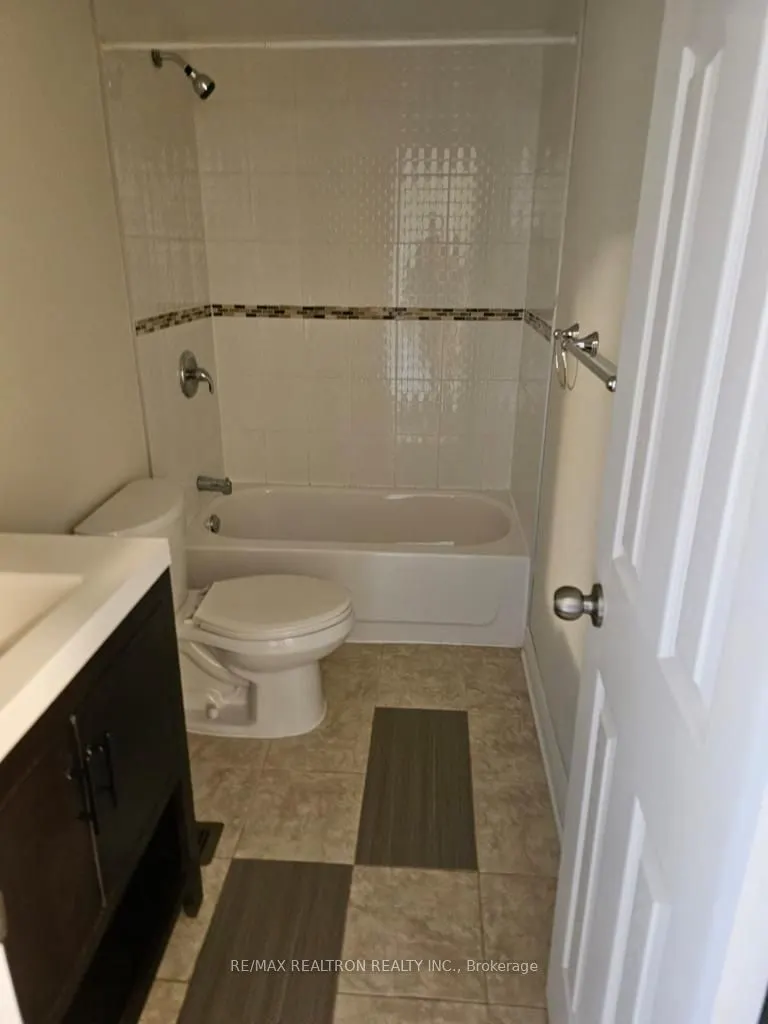 1311 Gerrard Street E, #1