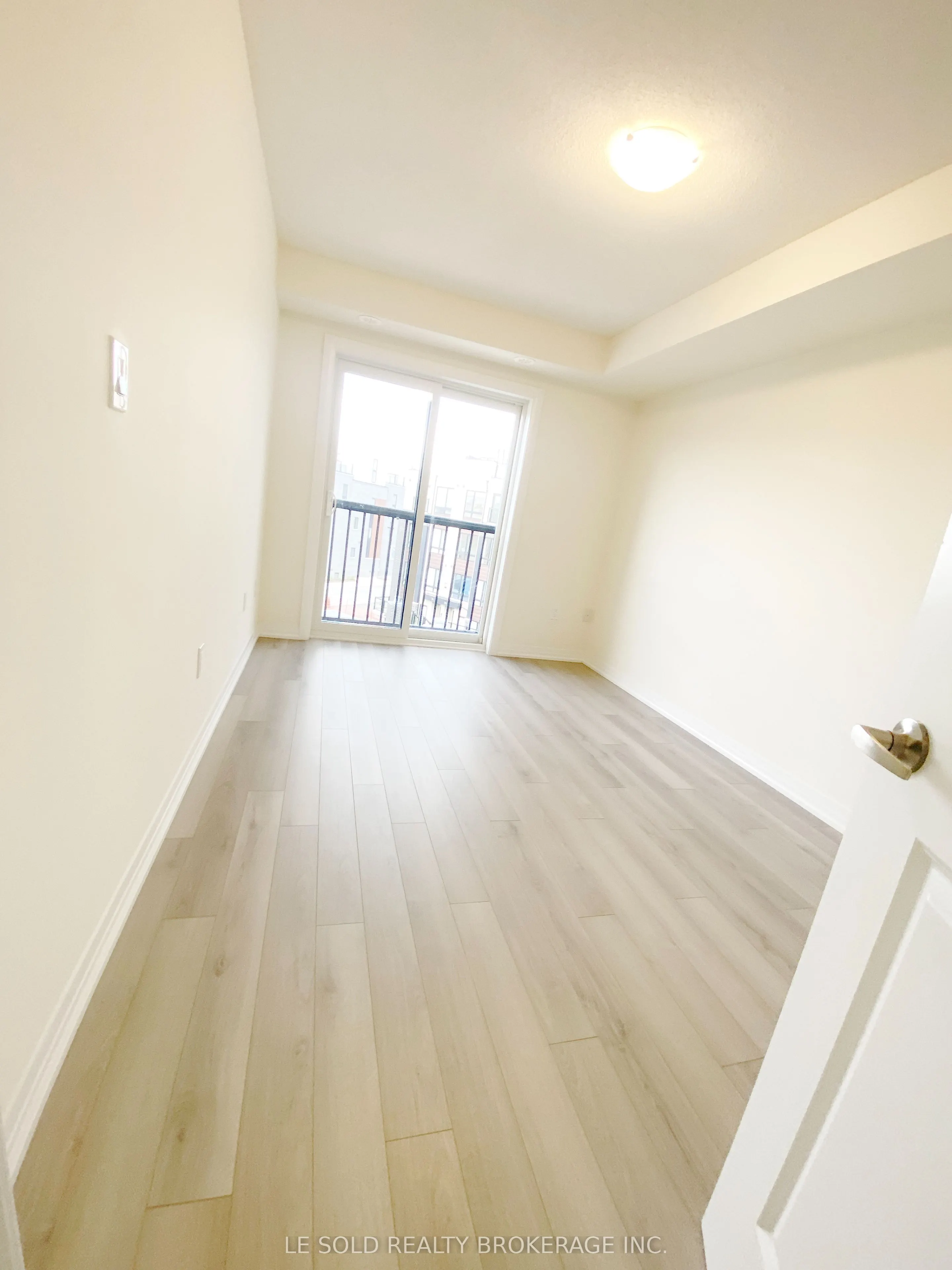 145 Tapscott Road, #32