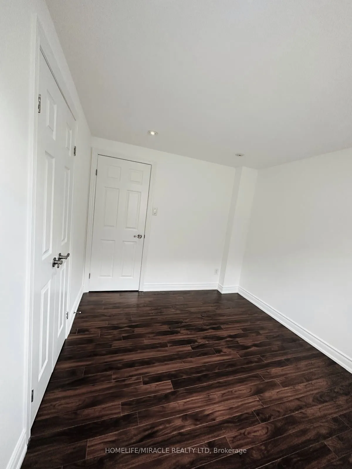 9 Maresfield Drive N Drive