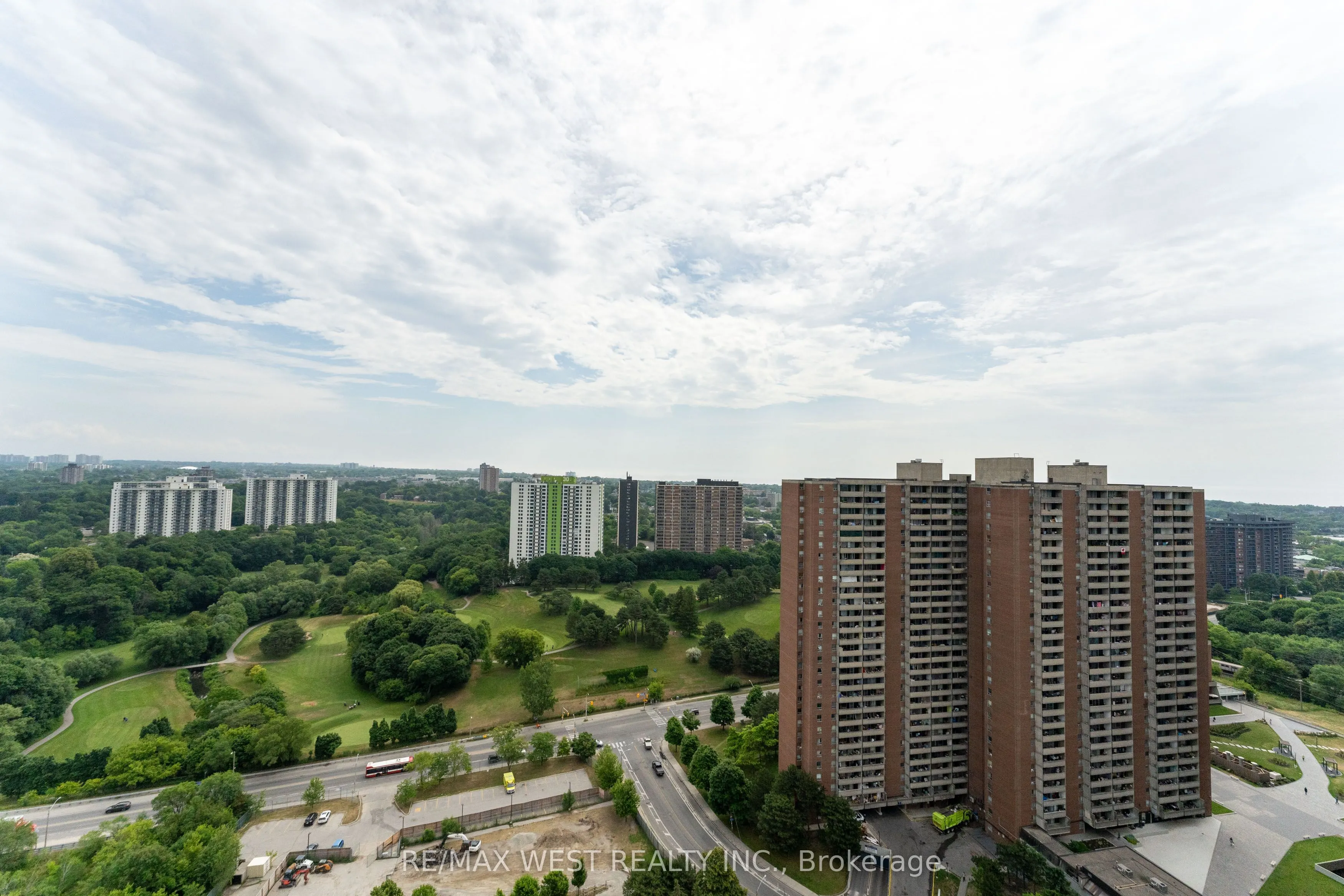 5 Massey Square, #PH5