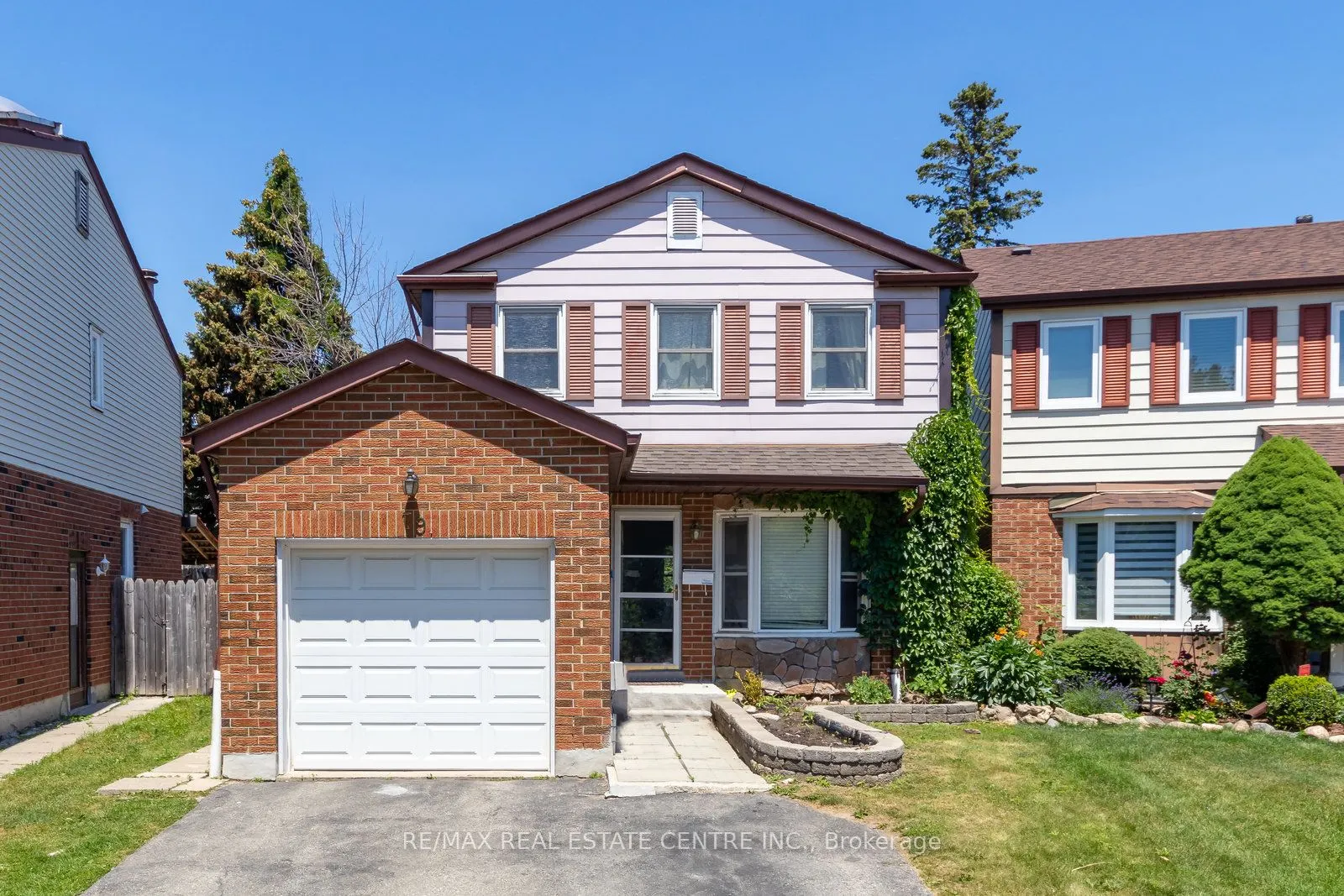 79 Fawndale Crescent, #Upper