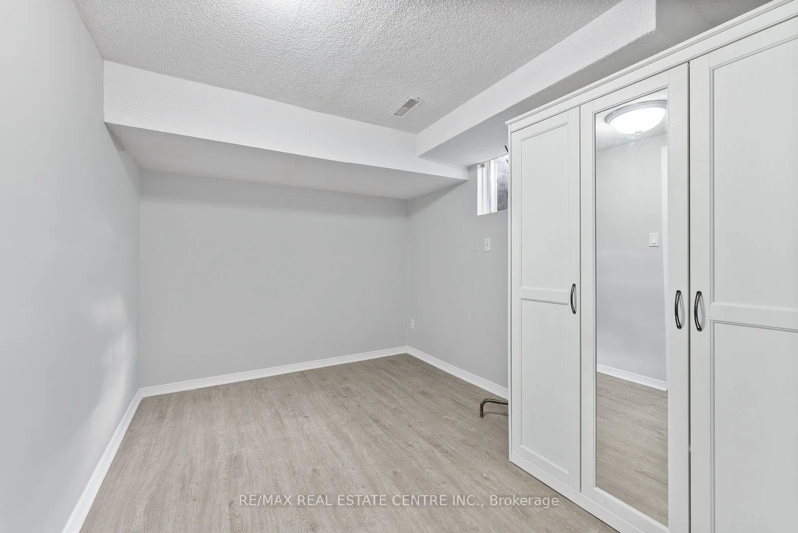 79 Fawndale Crescent, #Upper