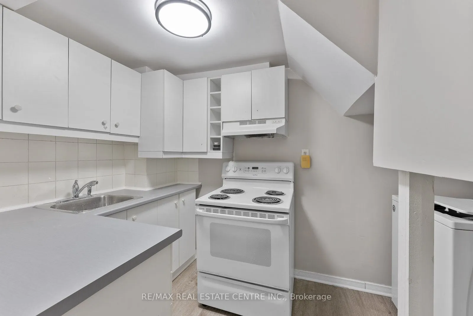 79 Fawndale Crescent, #Upper