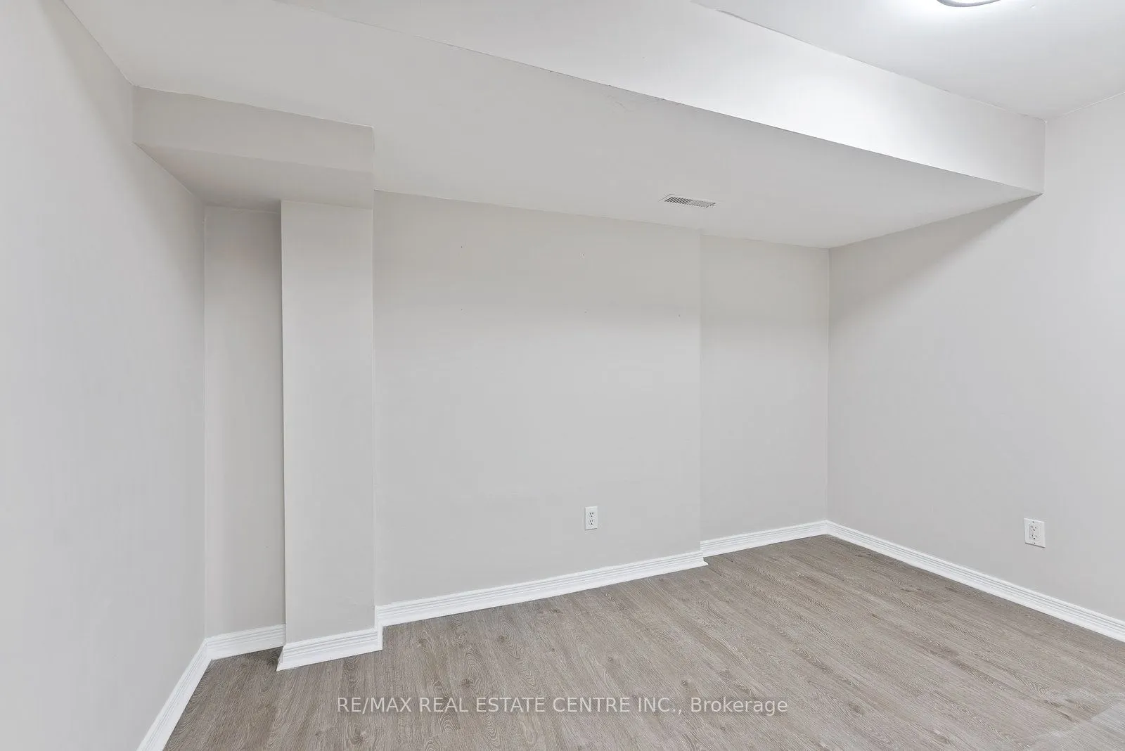 79 Fawndale Crescent, #Upper