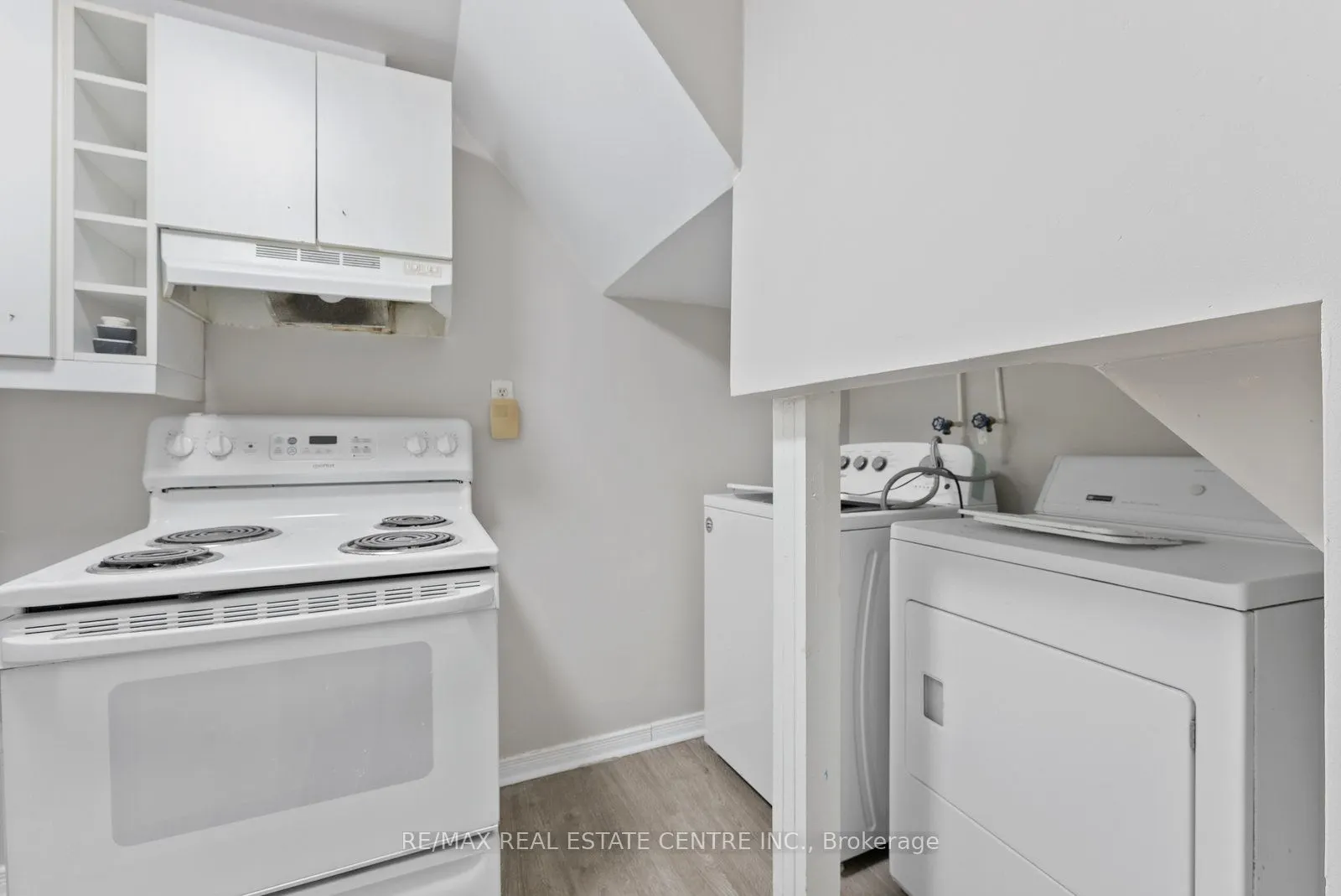 79 Fawndale Crescent, #Upper