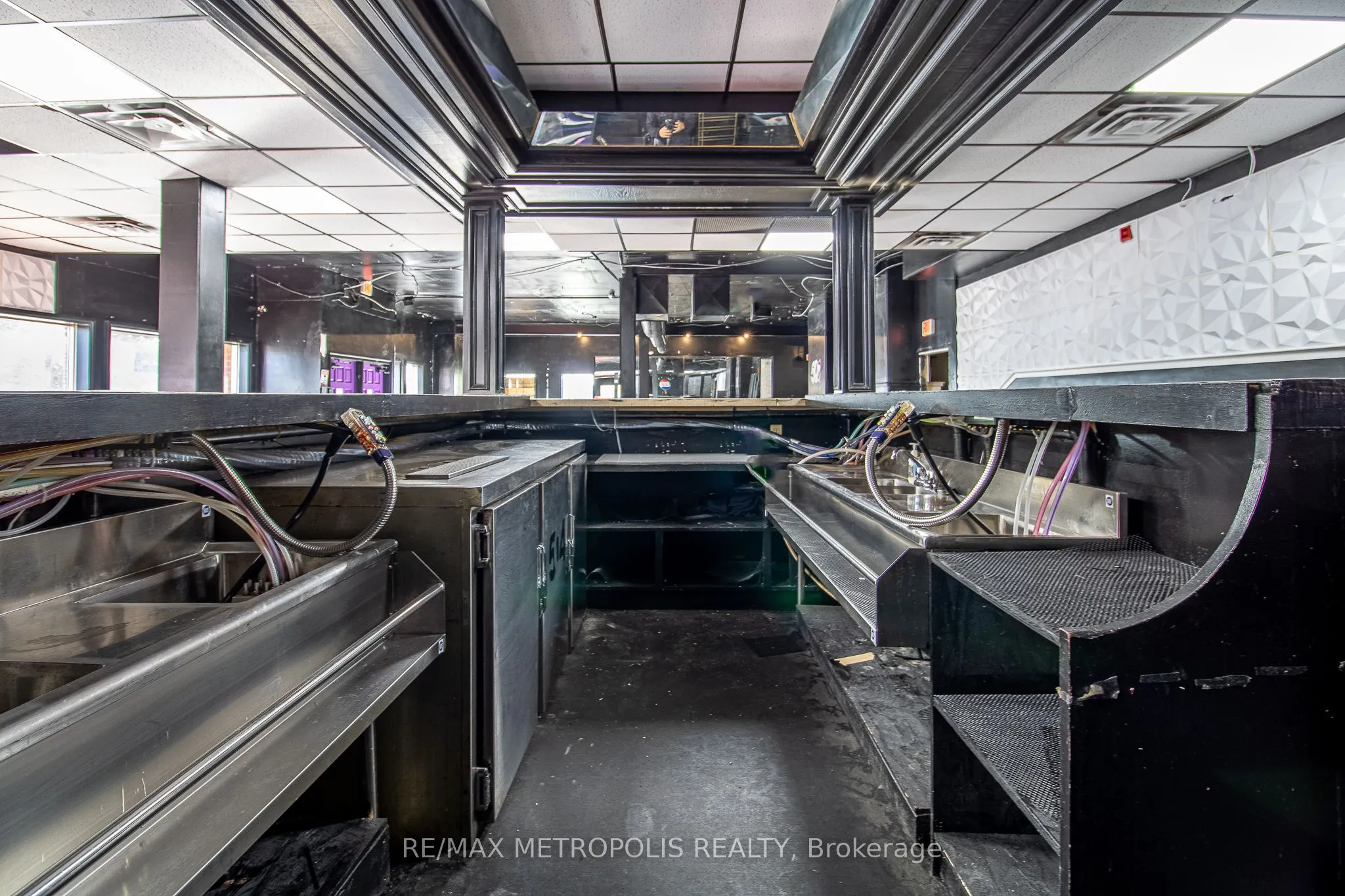 504 Simcoe Street S